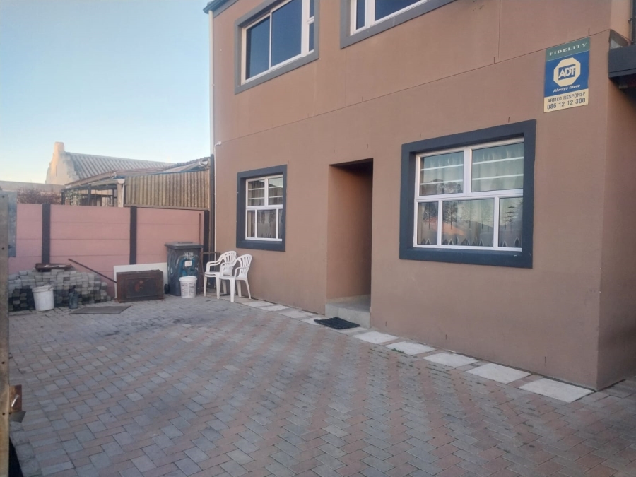 4 Bedroom Property for Sale in Ravensmead Western Cape